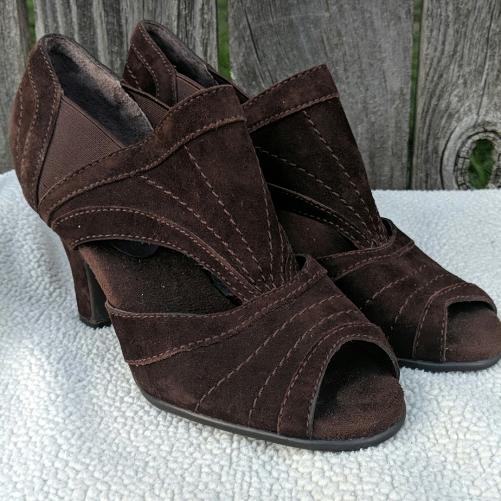 Women's aerosoles heels size 7